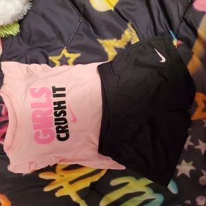 Nike 12mon girl short set